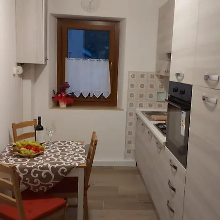 شقة Miniapp. A 2 Km Da